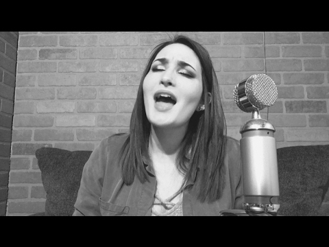 Adele - Chasing Pavements cover by Sarah Glynn