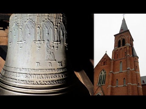Knesselare, Sint-Willibrorduskerk, klokken.