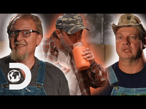 Tim Loses $1000 Bet To Digger Over Who Makes The Best Moonshine | Moonshiners: Master Distiller