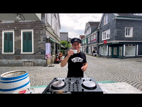 Funky & Jazzy House Mix | Coffee Time in Germany