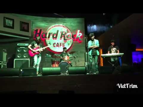 Black Print - Love On The Brain (live at Hard Rock Cafe, Hyderabad)

1st Pop/RnB band from Chhattisg