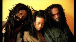 Black Uhuru, Happiness. (Reggae)