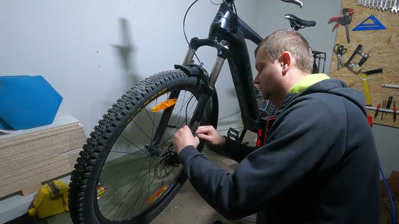 Montaż błotników SKS Bluemels 75 U Long na Kellys Tygon