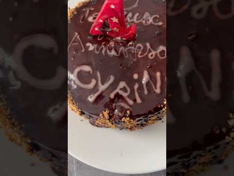 اسهل حلوة عيد ميلاد بلا جينواز كتجي خفيفة و التزيين بسيط اروع ما يكون #recipe #cooking #عيد_ميلاد