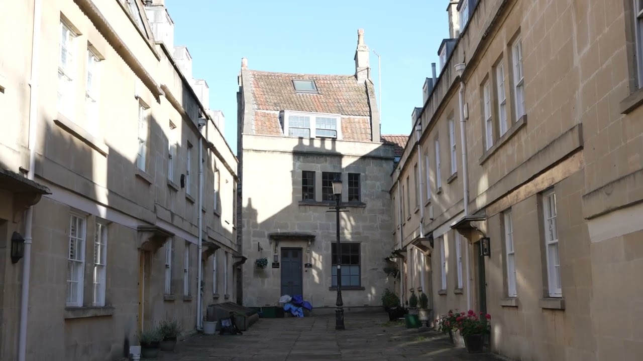 Sony RX1R III — SteadyShot S-Cinetone - YouTube