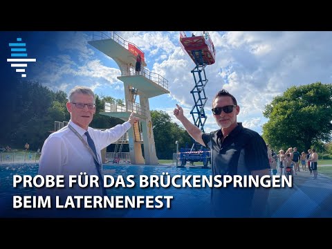 Brückenspringen beim Laternenfest in Halle: Probe im Nordbad