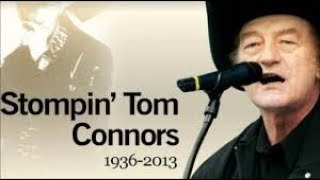 Stompin' Tom Connors "The Moon-Man Newfie" (live)