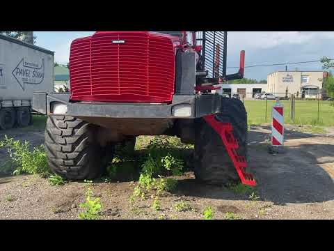 Komatsu 895, forwarders