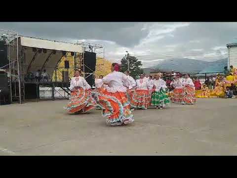 Presentacion  Bituima Cundinamarca. Festival de Danzas.