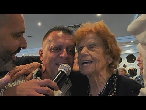 101 godini SOTIRKA JOVANOVSKA igra i pee Makedonsko so GOCE PETRESKI Bananata grupa PELISTER Sydney