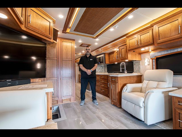 Preview image of 2020 Newmar SuperStar 4061~ Super C RV (17U220017) youtube video