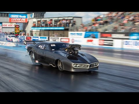 FIA Pro Mod - Kristiansen (left lane) And Jon Webster (right lane) - Santa Pod Raceway 2019