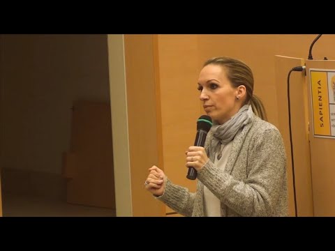 Dr. Almási Kitti: Félelmeink és gátlásaink leküzdése - OpenSky