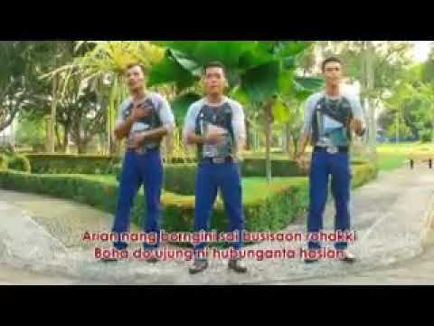 Omega Trio feat  Mario Music   Mardua Holong