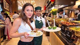 INDIA Takes Buffets to Another Level 🇮🇳 | Here's how they treat you.
