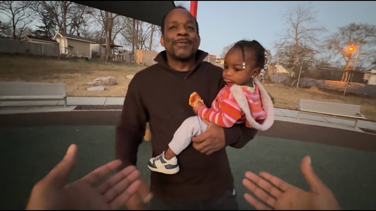 Homeless Man With 3 Kids Gets Blessed With $12,000 