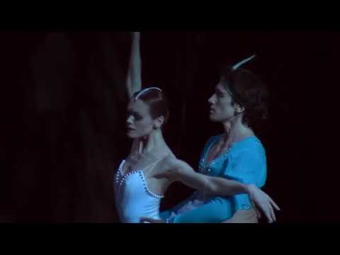 Ulyana Lopatkina et Danila Korsuntsev - Mariinsky La Bayadère Pas de deux