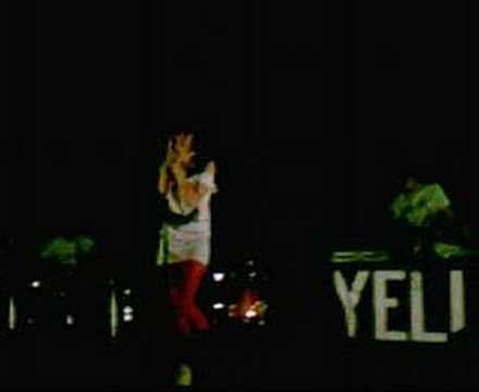 Yelle Live En Francfort, in Frankfurt 2