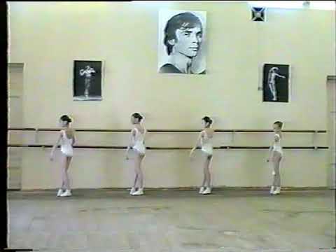 (1993) Vaganova Ballet Academy, adagio at the barre ballet grade 3