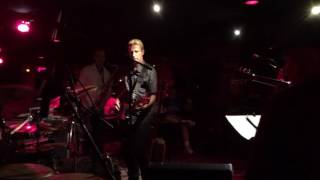 Club d'Elf  plays "King Kong" by Frank Zappa