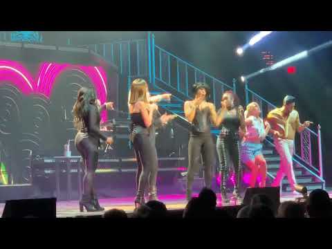 Cher - The Shoop Shoop ( Here We Go Again Tour )