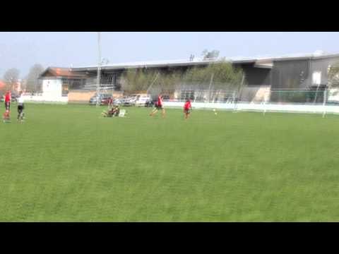 Stephan Biendl mit dem 3:1 gegen SG Kirchweidach Halsbach (21.04.2013)