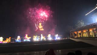 preview picture of video 'Feuerwerk im Fo Guang Shan Tempel'