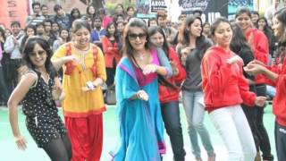 Sapne Suhane Ladkpan Ke 1st year Celebration - YouTube