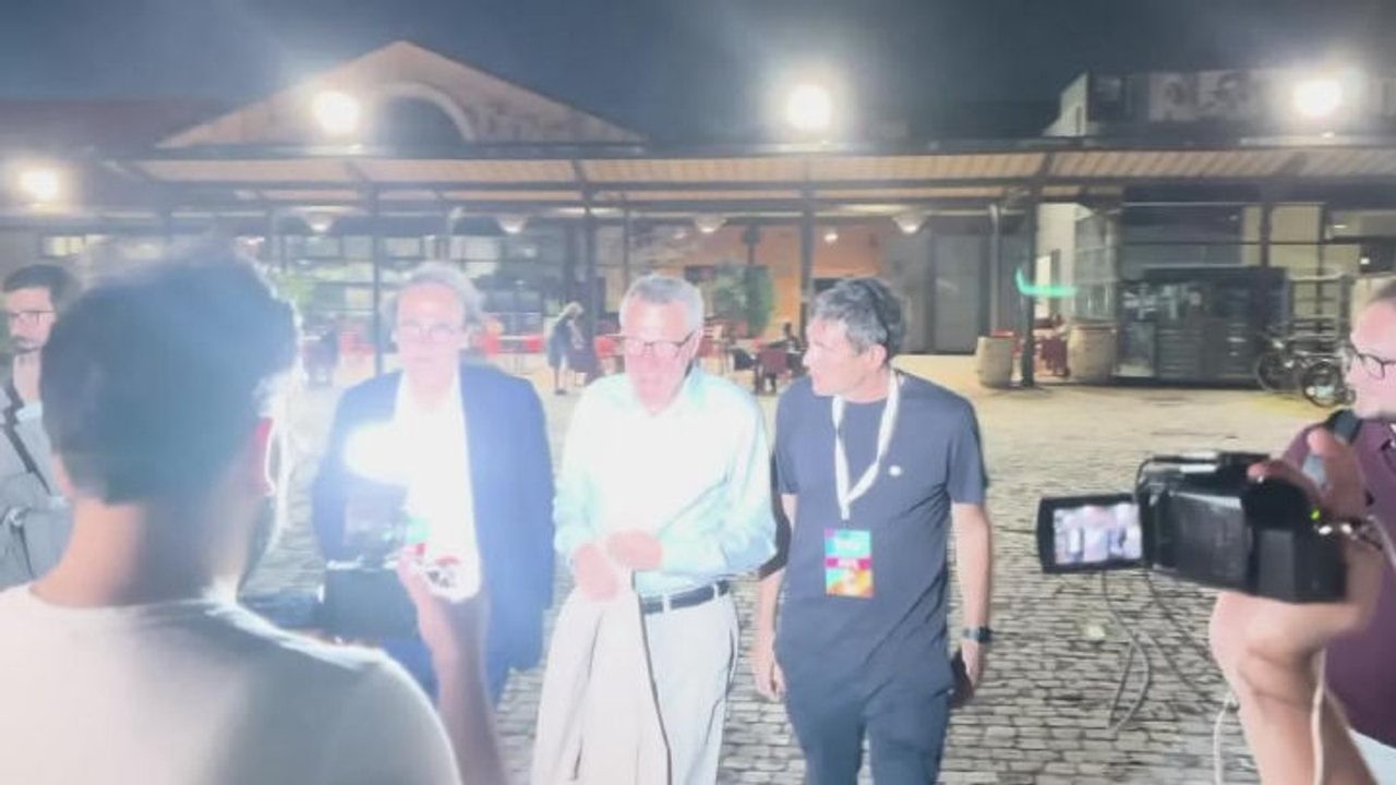 Landini (Cgil) arriva a Terra 2026 Festa Nazionale di Avs, accolto da Fratoianni e Bonelli