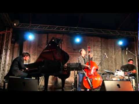Alessandro Lanzoni Trio 03