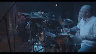 Dom Martin  - Hands Off (Rory Gallagher)