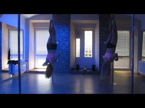 Pole dance double