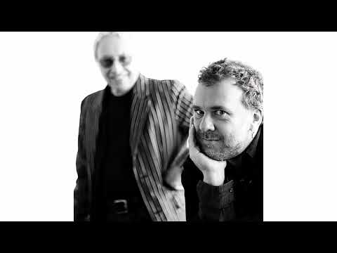 Harold Budd, Robin Guthrie - A Minute, a Day, No More [Stretched]