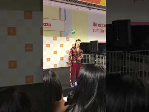 Nikko Ponce en Megaplaza