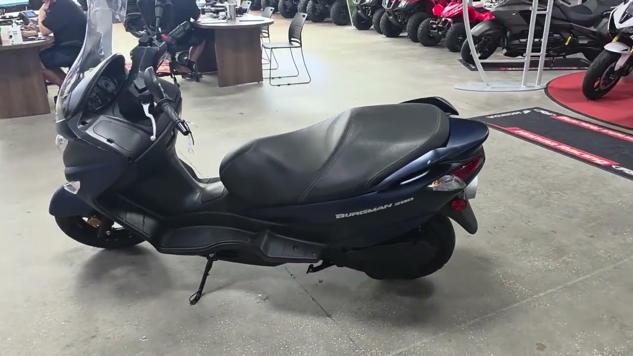 A photo of this 2022 Suzuki Burgman 200