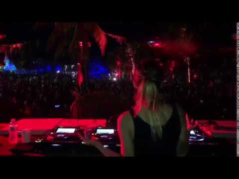 Deborah De Luca @ RESISTANCE / Miami 30.03.19