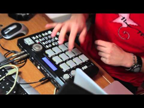 032. Chebit Making Beats: Fun with MPC