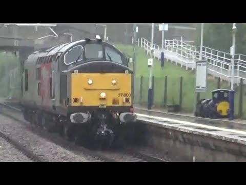 ROG 37800 speeds through Stepps en route from Mossend to Glasgow Works