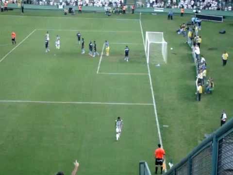 Coritiba 3x1 Londrina - 3º Gol / Leandro Almeida - Camp. Paranaense 2013