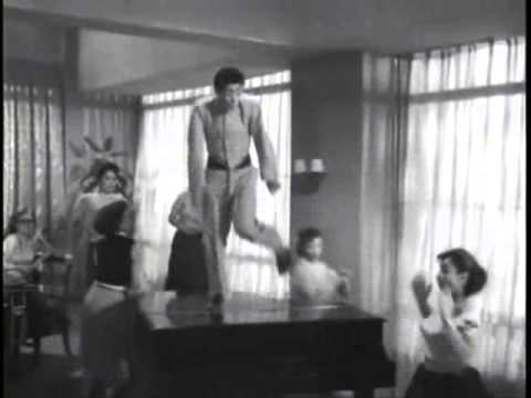 MOONWALKING POR RESORTES 25 AÑOS ANTES QUE MICHAEL JACKSON