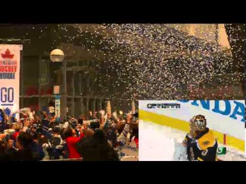 Downtown Toronto on Bozak's 1-0 Goal - Leafs vs. Bruins (R1G5) - May/10/2013