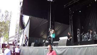 Danny Fernandes - Hit Me Up (Feat. Josh Ramsay) [Live]