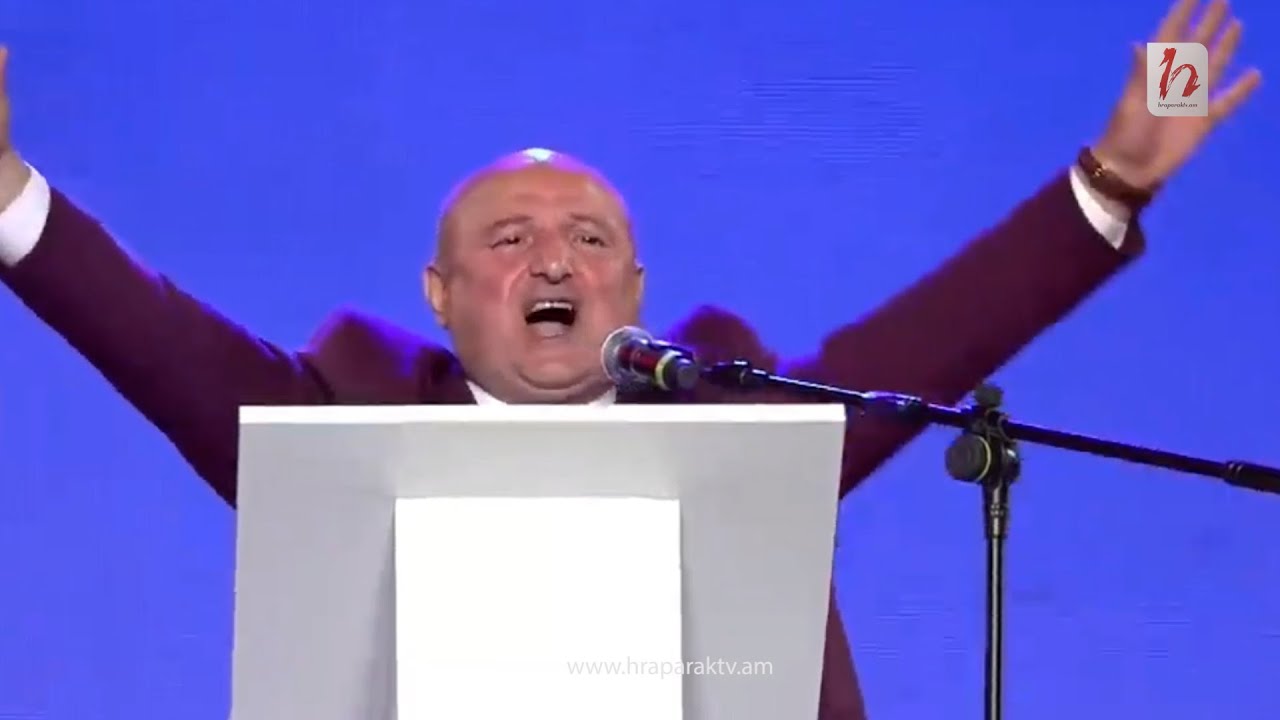 Կախաղանից պիտ գոռամ. Վարդան Ղուկասյանը երգեց Գյումրու տոնին