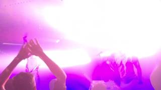 Sylvan Esso - Dress - Live at Bitterzoet