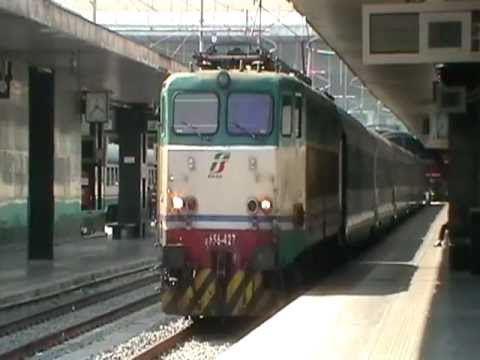 E656.427 in partenza con l' IC 707 Roma Termini - Taranto