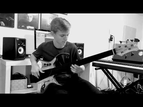 Donna Lee by Charlie Parker performed by Gabriel Severn