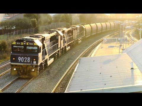 Pacific National Coal Train with Triple 90 Class Locomotives at Sunset - PoathTV