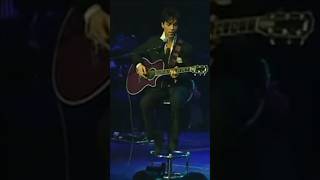 &quot;CREAM&quot; live at New York’s Webster Hall: April 20, 2004. Diamonds And Pearls Super Deluxe out 10/27!