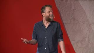Educar para poder confiar / Educate so you can trust | Marcos Piangers | TEDxPorto