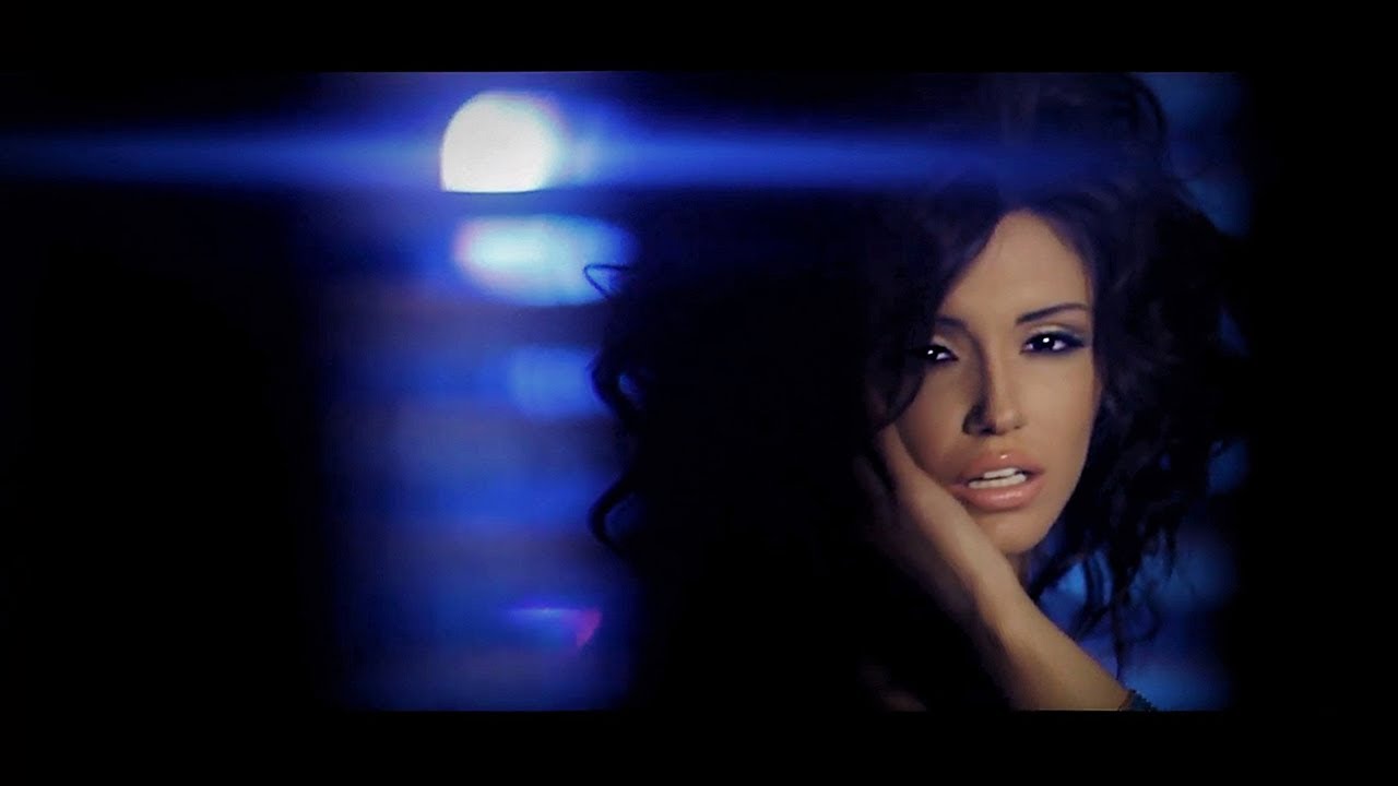 Lilit Hovhannisyan & Mihran Tsarukyan — Inchu em qez sirum